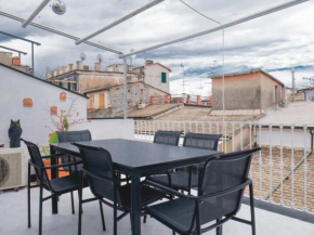 038 - Attico LUSSUOSO terrazza CENTRO Citta' 500m MARE, parcheggio gratis vicino Chiàvari